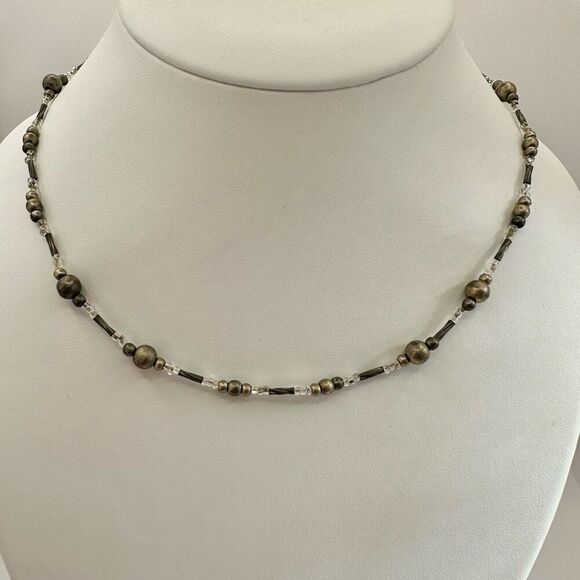 Grey beaded necklace - Picture 1 of 8